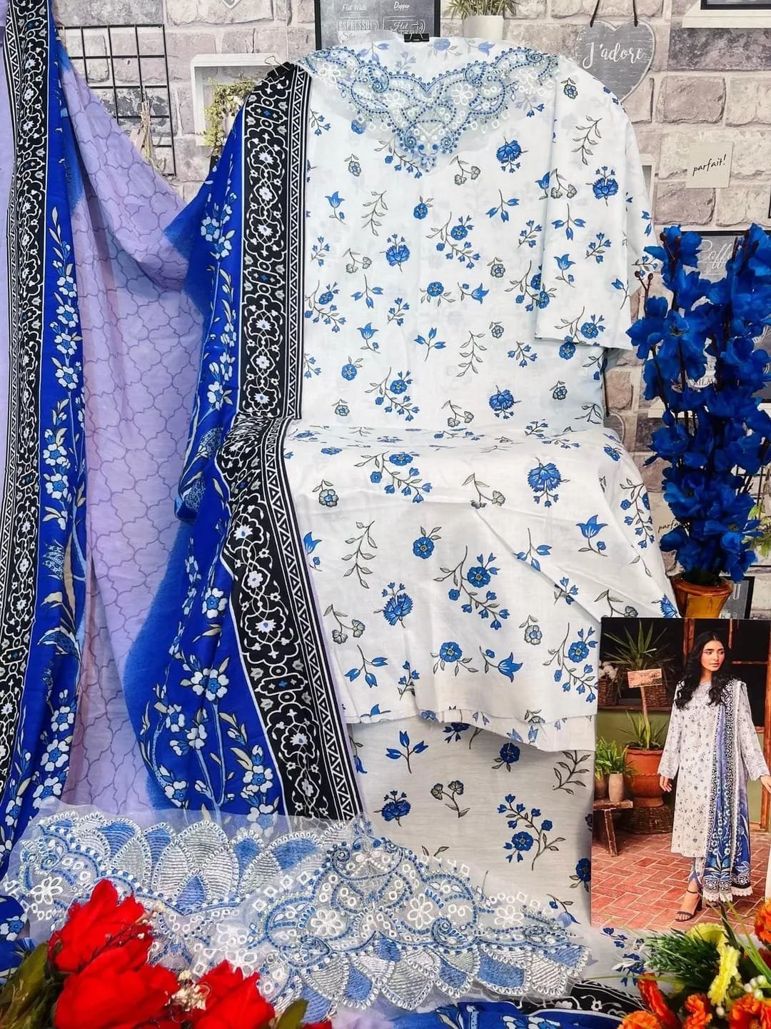 Ramsha Rangrez Indian Cotton With Patch - White Blue - Image 2