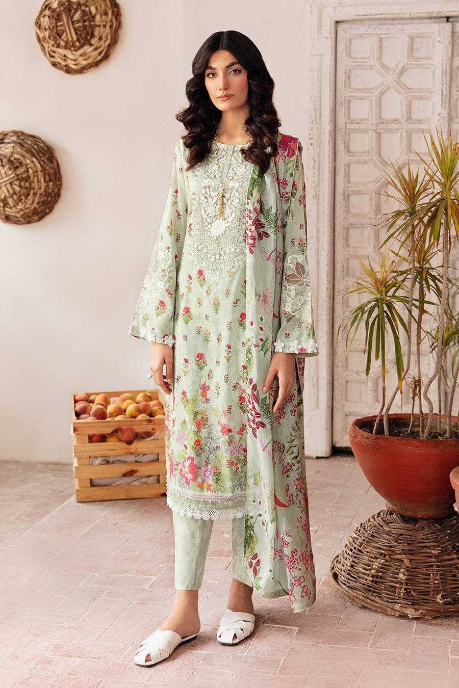Ramsha Rangrez Indian Cotton With Patch - Green White