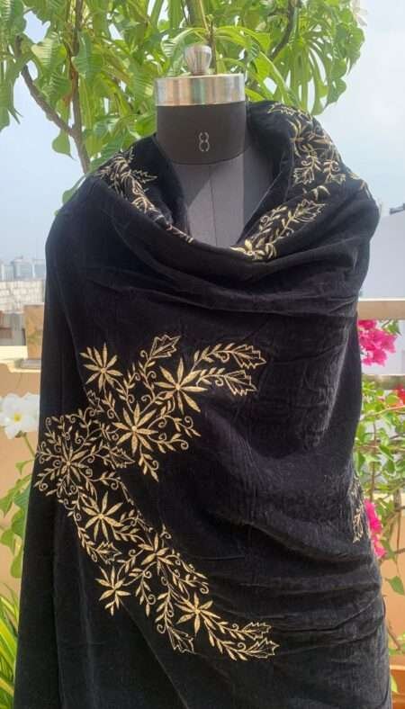 Emrboidered Velvet Shawl - Black