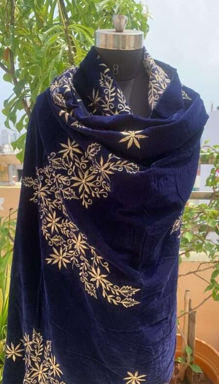 Emrboidered Velvet Shawl - Blue